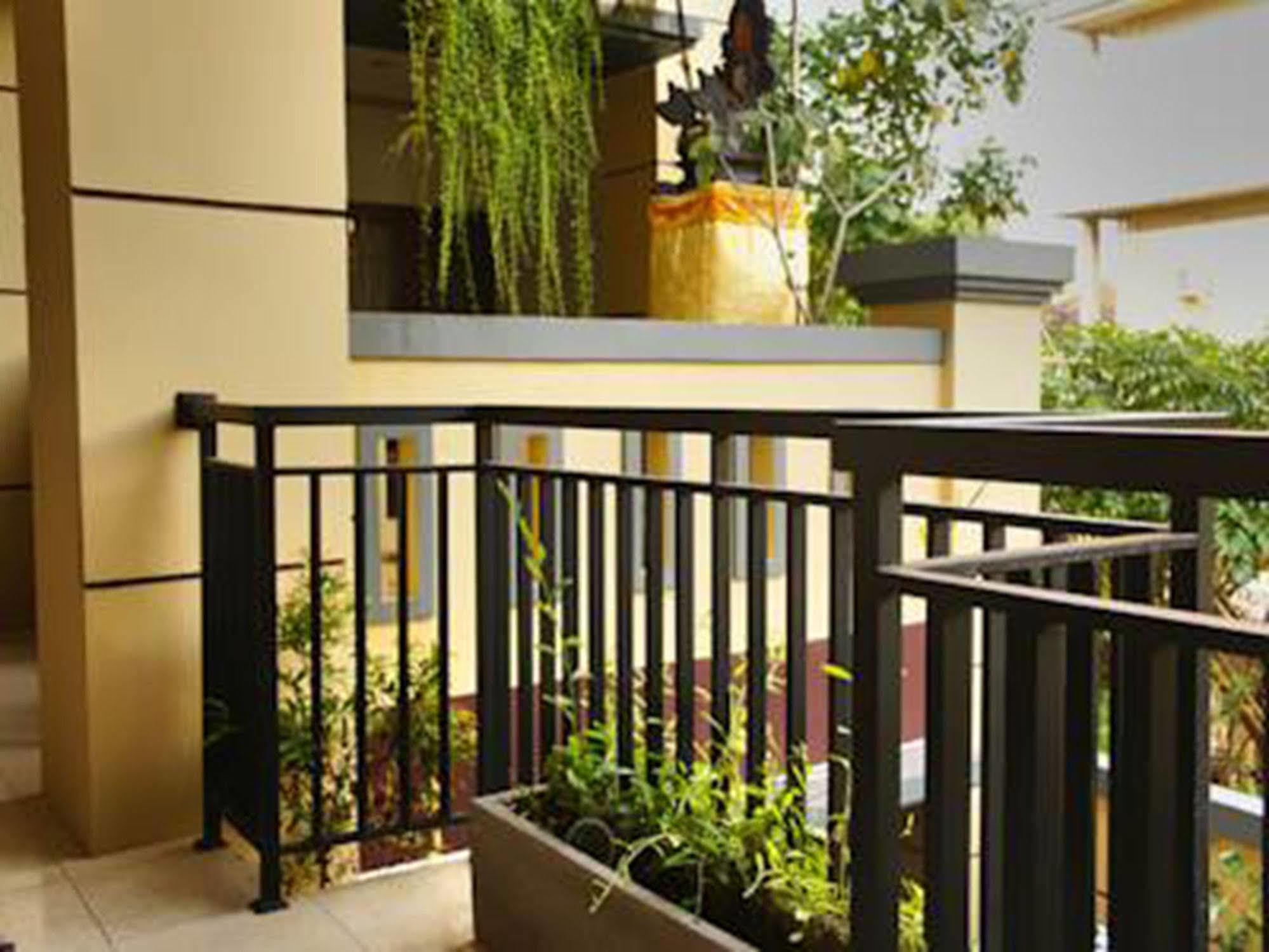 Graha Chania Legian Kuta Lombok Exterior foto